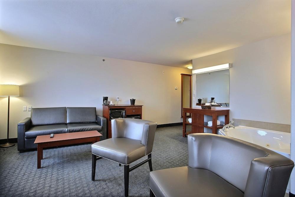 מלון Super 8 By Wyndham Trois-Rivières מראה חיצוני תמונה